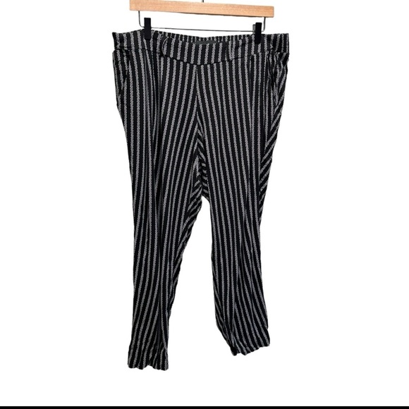 Torrid Black and White Stripe Challis Tie Front Pant Missing Belt Size 2x​ - Picture 4 of 13